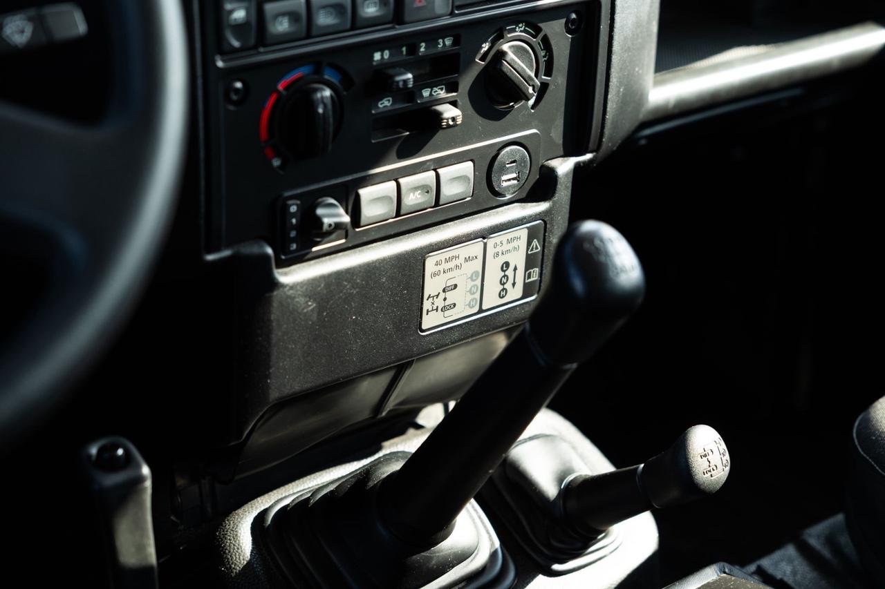 Land Rover Defender 110 2.2 TD4 Station Wagon E N1