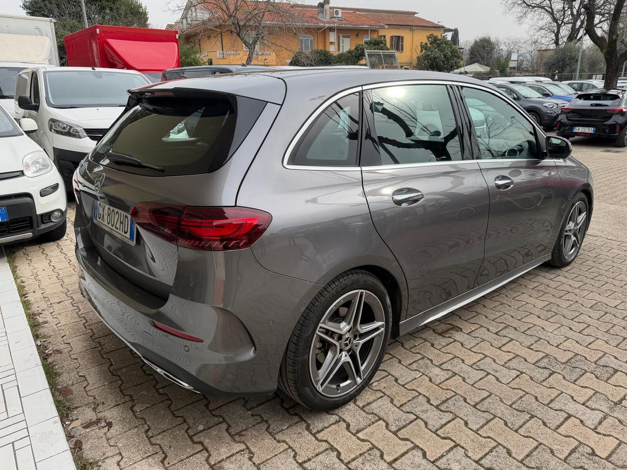Mercedes-benz B 180 d Automatic AMG Line Premium Plus