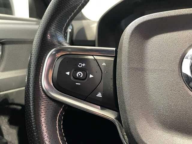 Volvo XC40 T3 1.5 163CV Geartronic R-design - IVA ESPOSTA