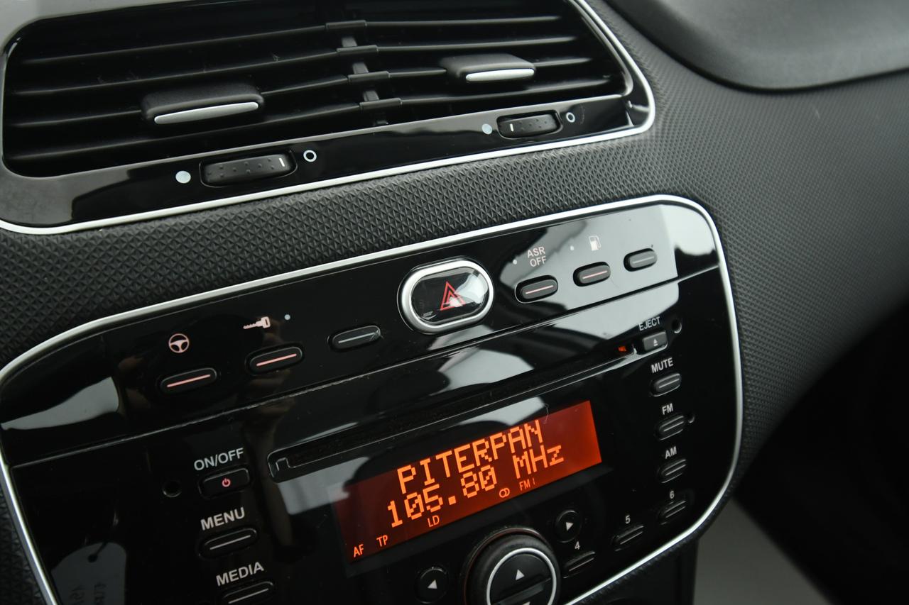 FIAT Punto 5p 1.4 natural power Easy 70cv NEOPATENTATI+C15"