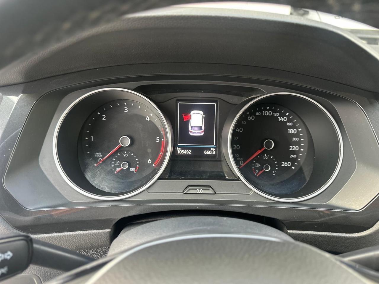 Volkswagen Tiguan 1.6 TDI SCR R.LINE