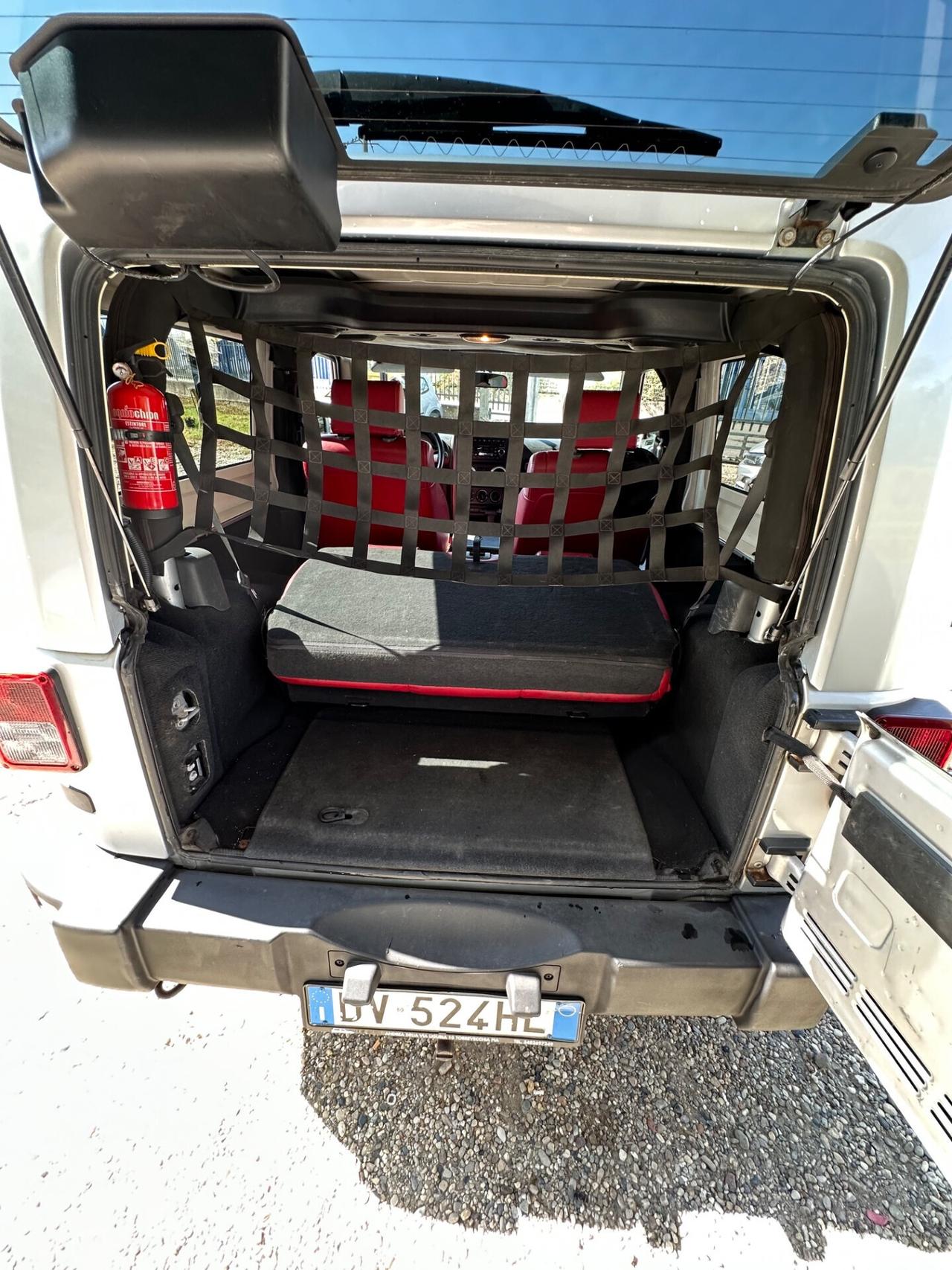 Jeep Wrangler 2.8 CRD DPF Sahara Auto