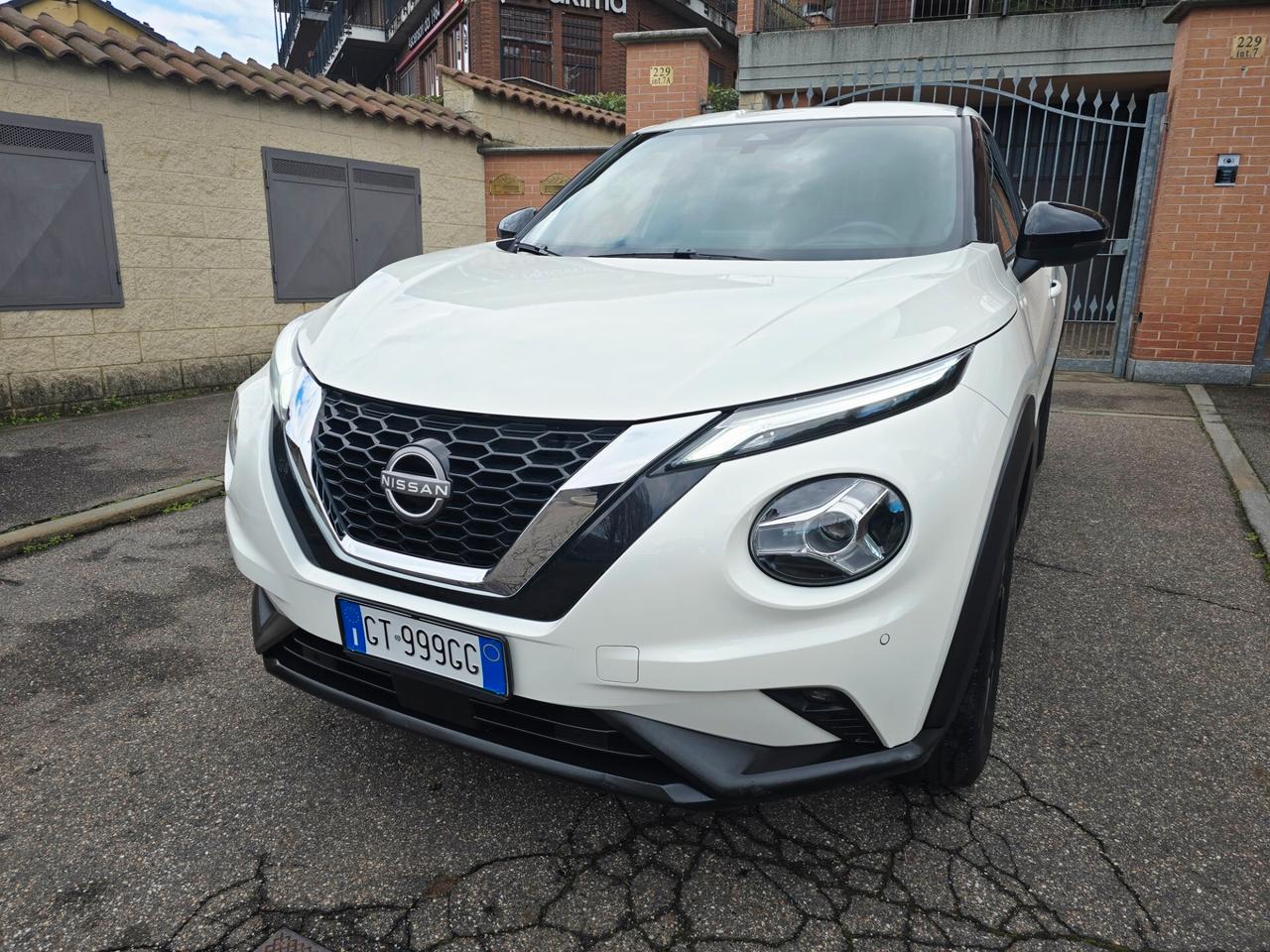 Nissan Juke 1.0 DIG-T 114 CV DCT N-Connecta
