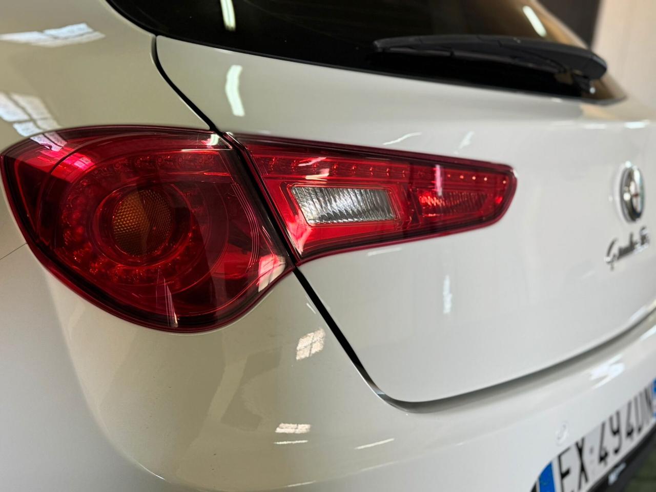 Alfa Romeo Giulietta 1.6 JTDm-2 105 CV Distinctive