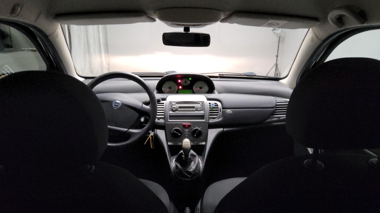 Lancia Ypsilon 1.2 Platino