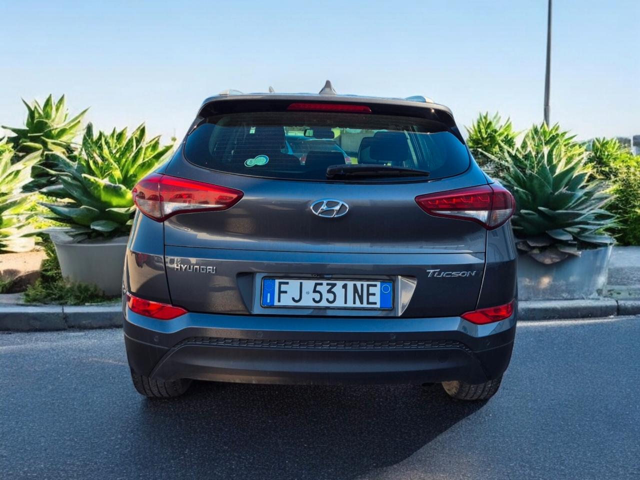 Hyundai Tucson 1.7 CRDi Sound Edition FULL GARANZIA