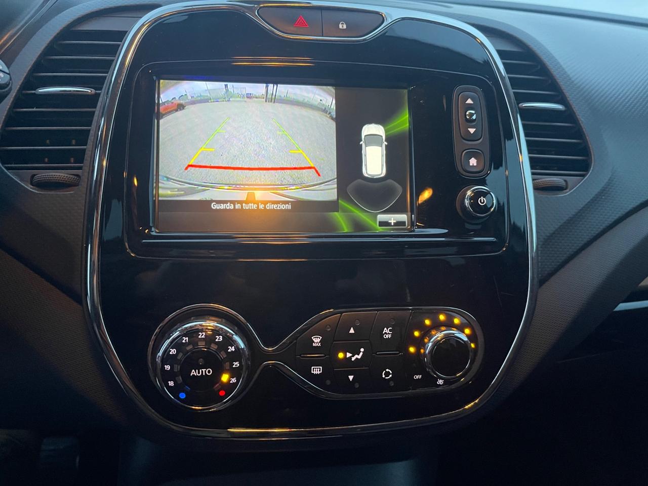 RENAULT CAPTUR 0.9 TCE 90CV R-LINK FULL LED MY14