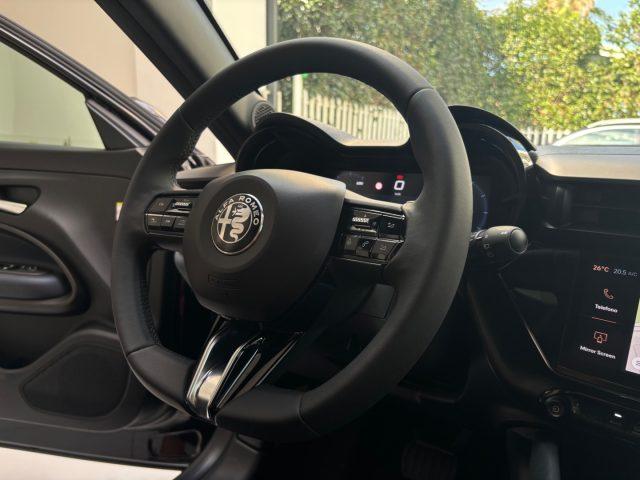 ALFA ROMEO Junior 1.2 145 CV Hybrid eDCT6 Q4 tetto P park tecno ?339
