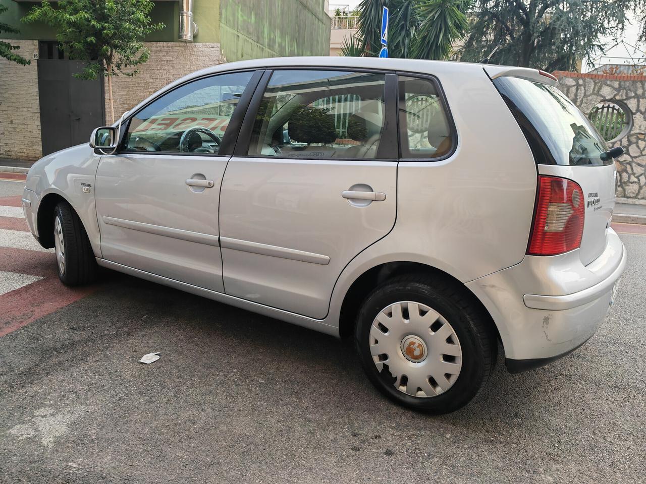 VOLKSWAGEN POLO 1.4 TDI CV75 KW55 TRENDLINE