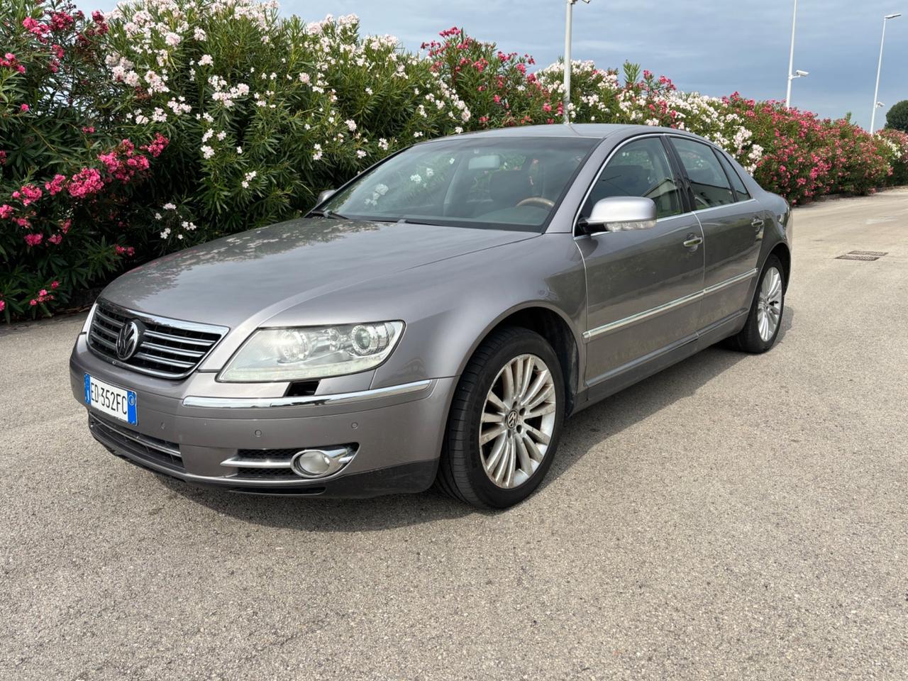Volkswagen Phaeton 3.0/240 V6 TDI DPF 4mot. tip. 5 posti
