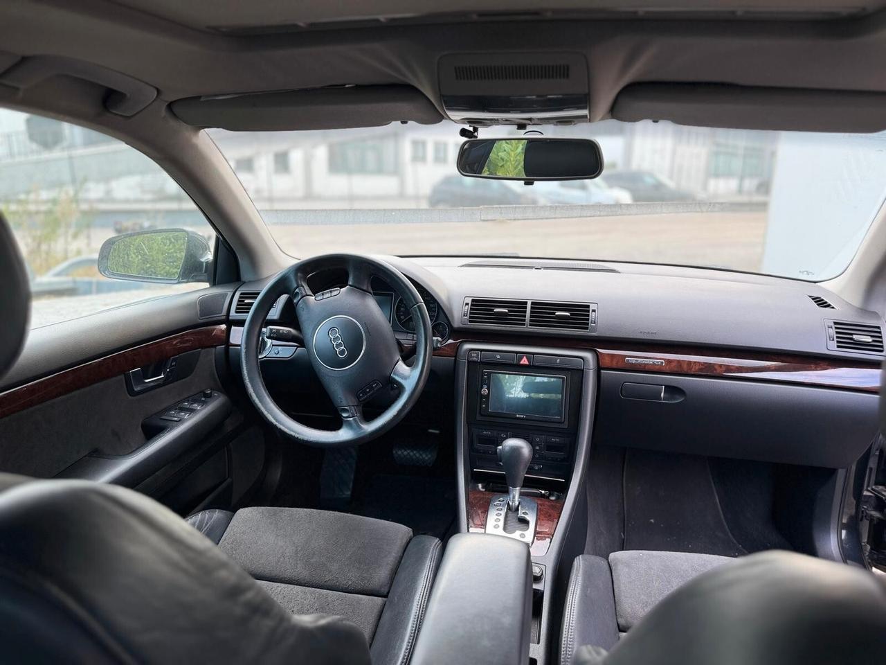 Audi A4 2.5 V6 TDI/180 CV cat quattro