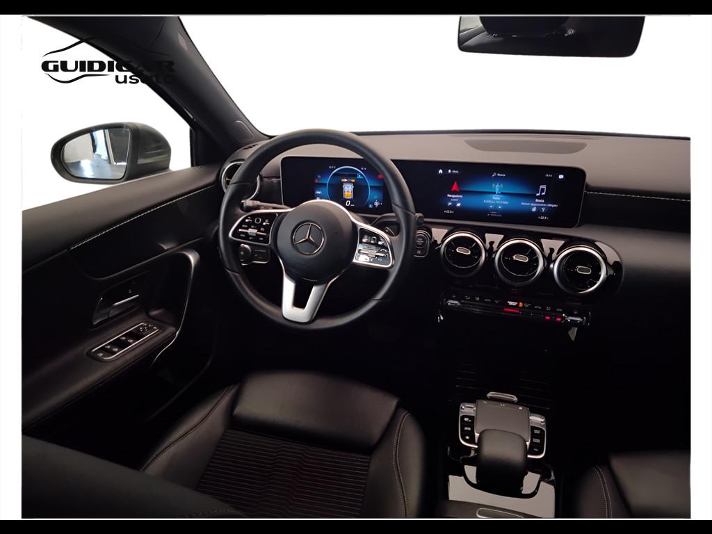 Mercedes-Benz Classe A - W177 2018 - A 180 d Sport auto