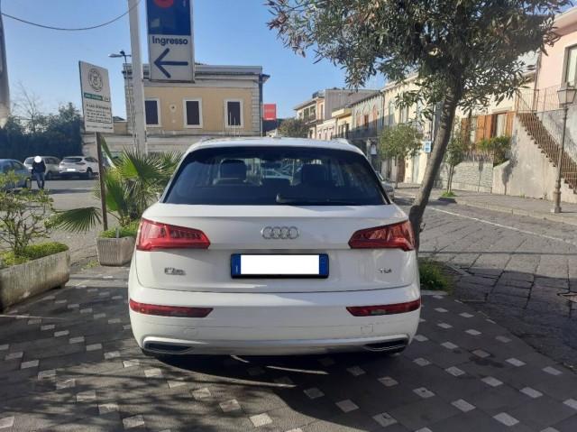 Audi Q5 2.0 tdi Sport 150CV