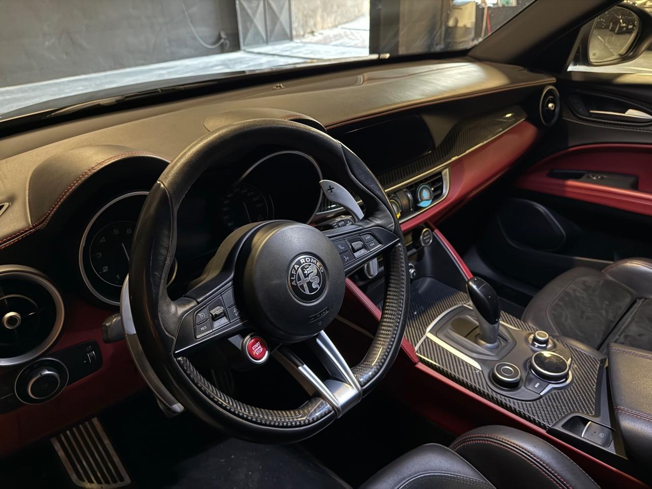 Alfa Romeo Stelvio 2.9 Bi-Turbo V6 510 CV AT8 Quadrifoglio