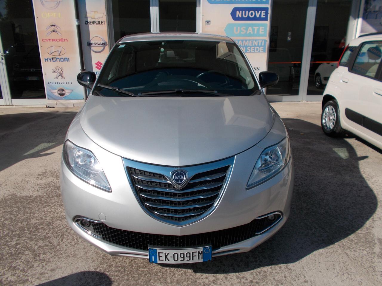 Lancia Ypsilon 1.2 69 CV 5 porte S&S Gold