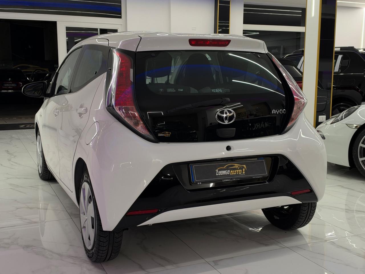 Toyota Aygo 1.0 69CV x-clusiv Full Opt Car-Play