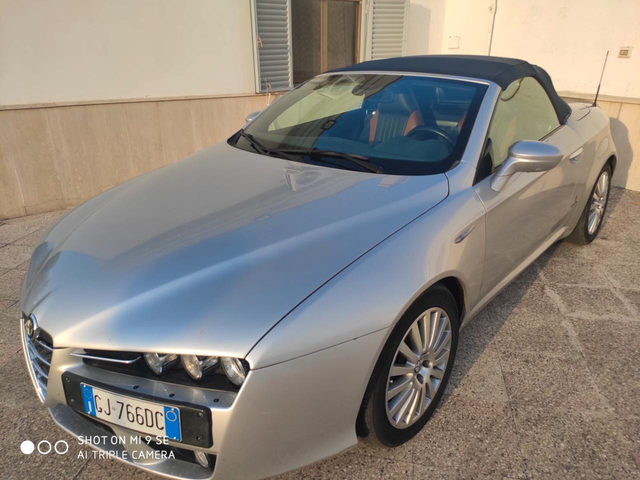 Alfa Romeo Spider 2.2 JTS