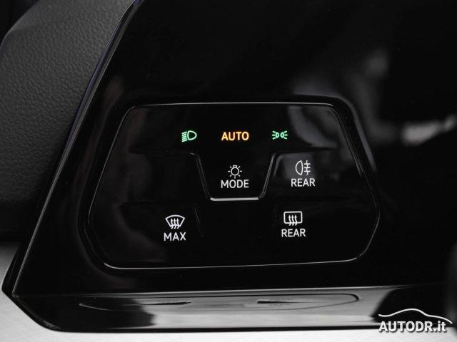 VOLKSWAGEN Golf Variant 2.0 TDI DSG Life Navi, Virtual, ACC, AppConnect