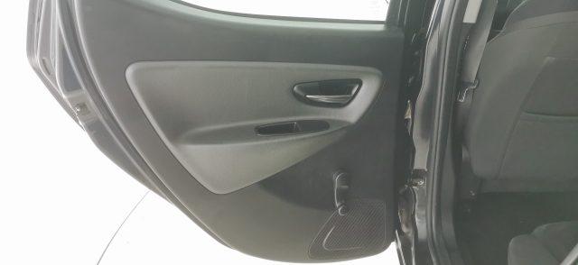 LANCIA Ypsilon 1.2 69 CV 5 porte Gold