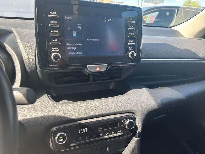Toyota Yaris Hybrid Trend MY22