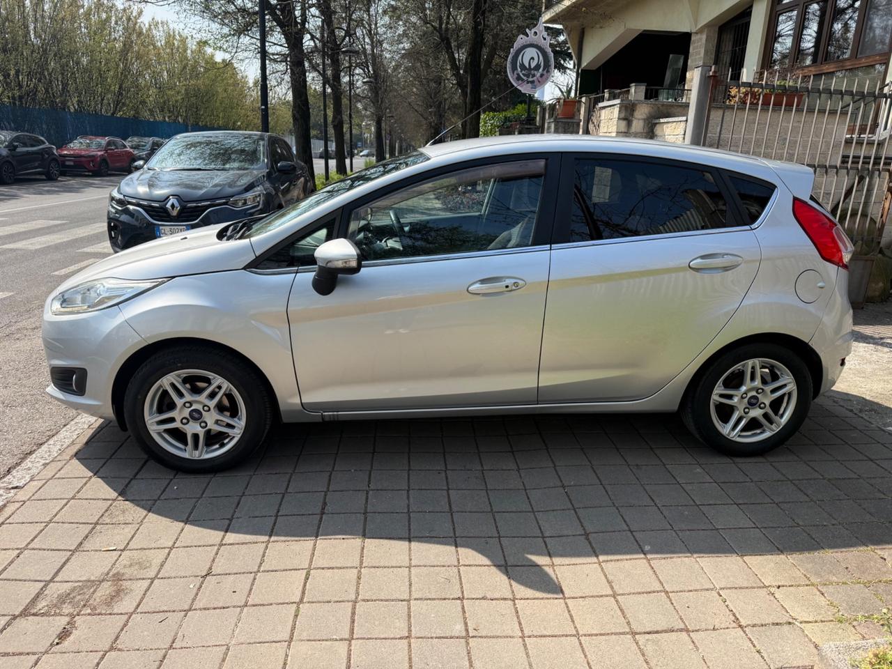 Ford Fiesta 1.5 TDCi 75CV 5 porte Titanium