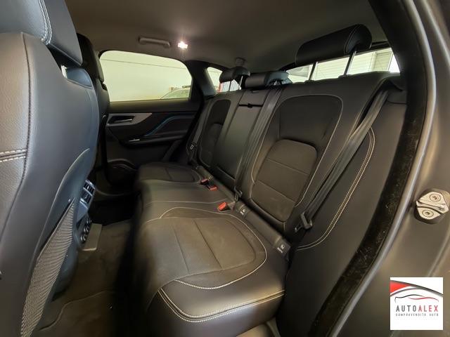 JAGUAR - F-Pace 2.0d i4 R-Sport awd 180cv auto my18