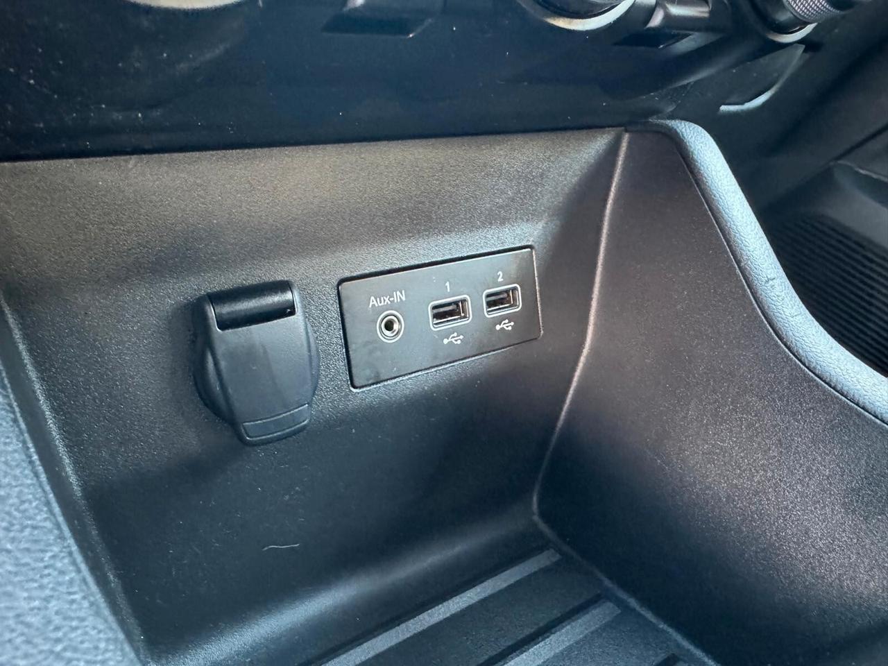 RENAULT CLIO 1.6 E-Tech 145 CV 2023!!! EQUILIBRE!!!