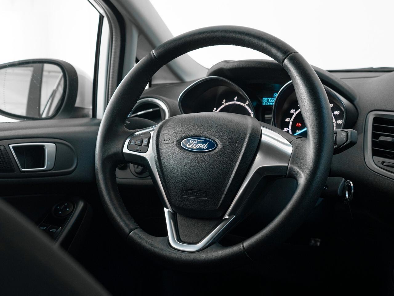 Ford Fiesta 1.2 60CV BLACK FRIDAY