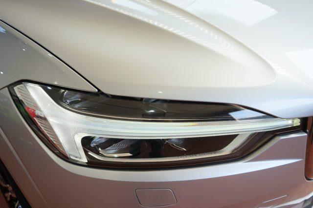 VOLVO XC60 B4 AWD Geartronic Inscription Ufficiale Certificat