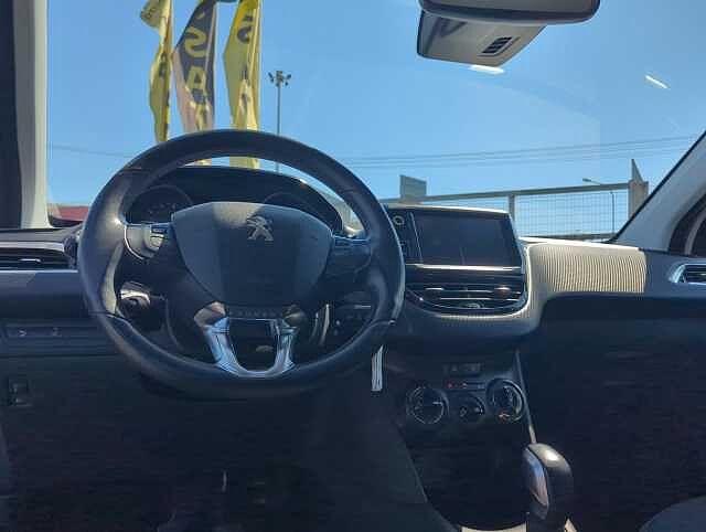 Peugeot 208 Allure PureTech 82cv S/S Neopat.