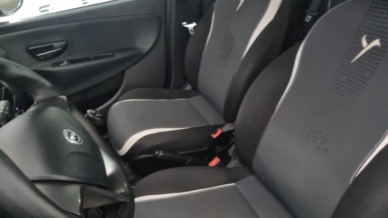Lancia Ypsilon 1.3 MJT 16V 95 CV 5 porte S&S Elle