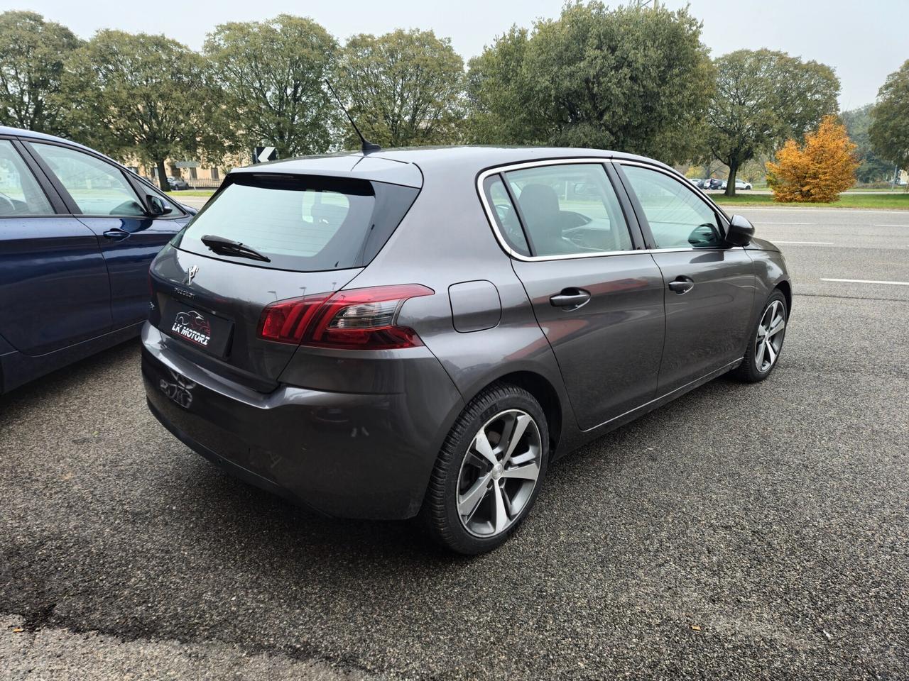 Peugeot 308 BlueHDi 120 S&S EAT6 Allure, AUTOMATICA