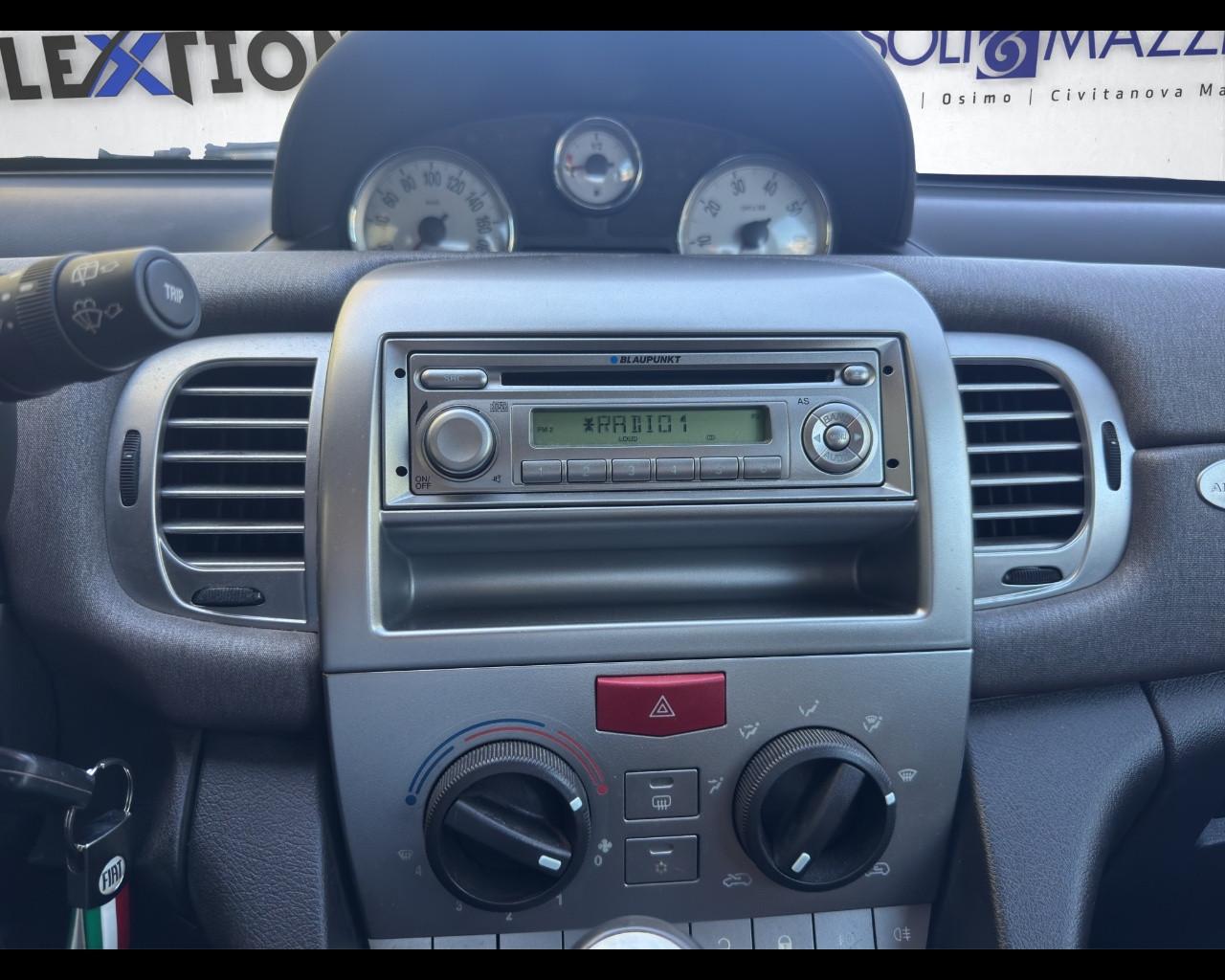 LANCIA Ypsilon 2ª serie - Ypsilon 1.2 Oro Giallo