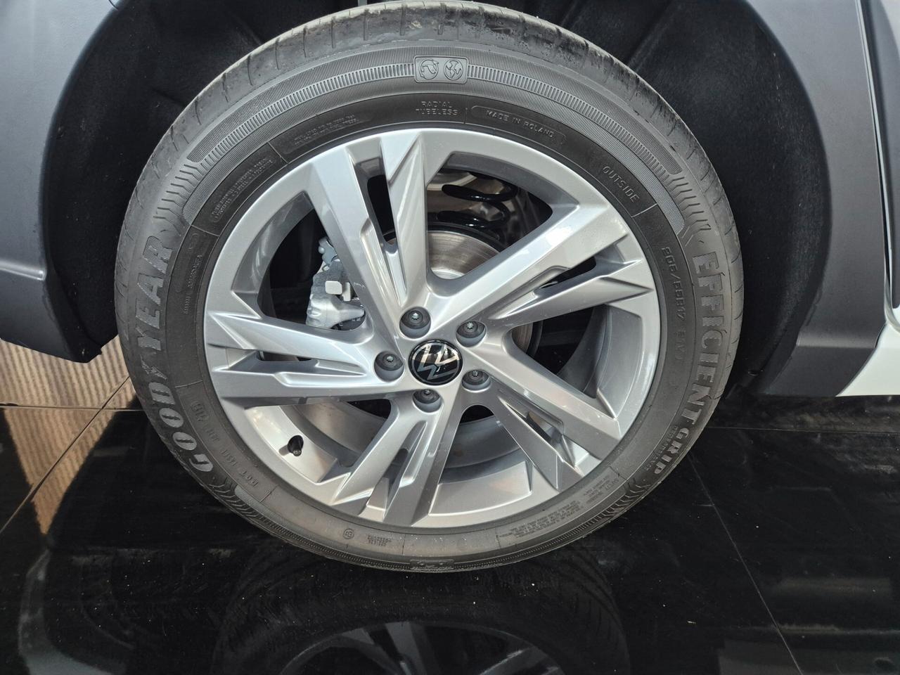 Volkswagen Taigo 1.0 TSI 110 CV R-Line KM0