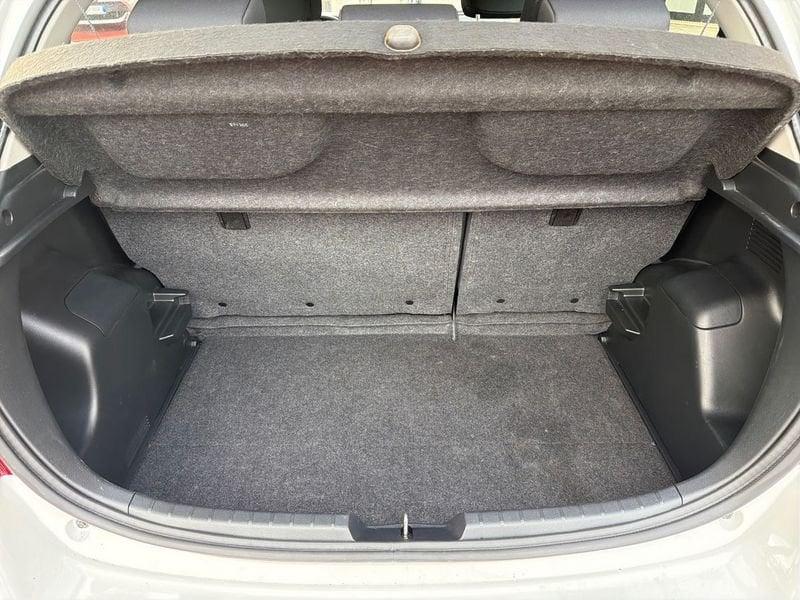 Toyota Yaris Yaris 5p 1.5h Cool my16