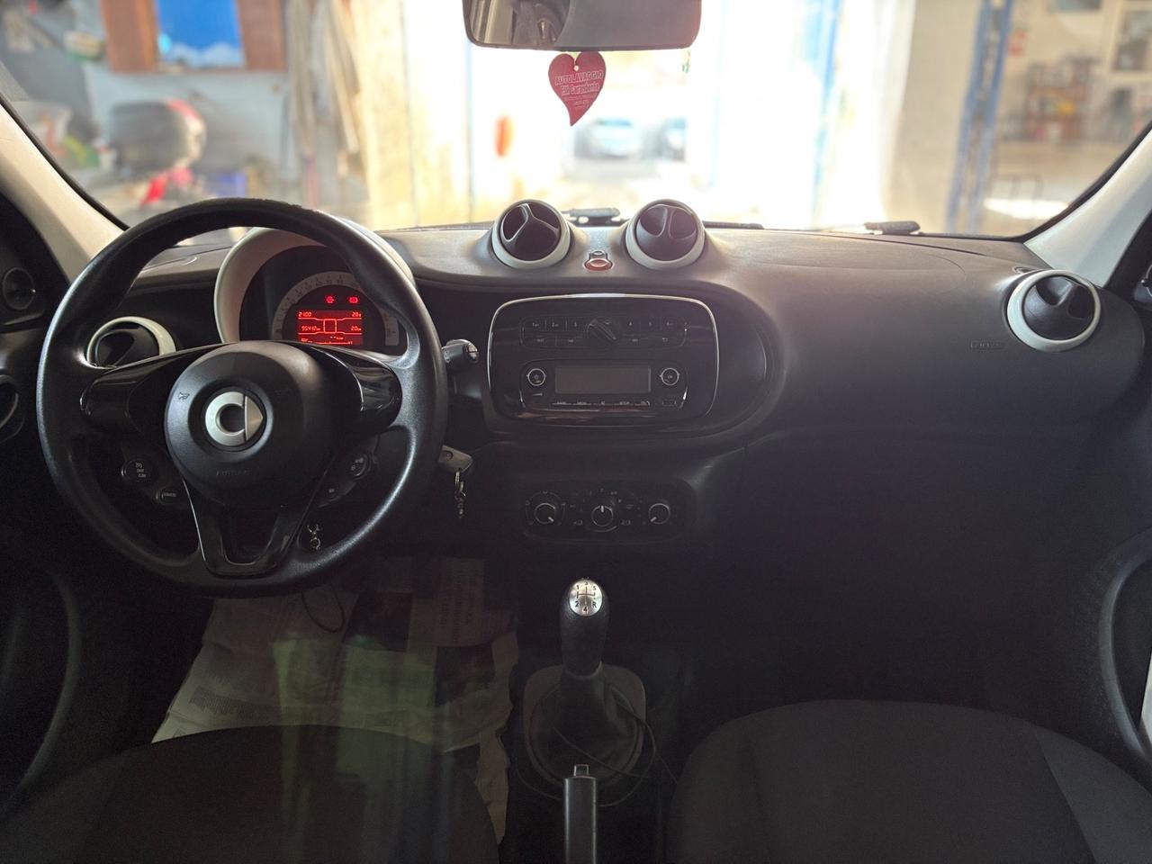 Smart ForFour Total Black 1.0 Benz