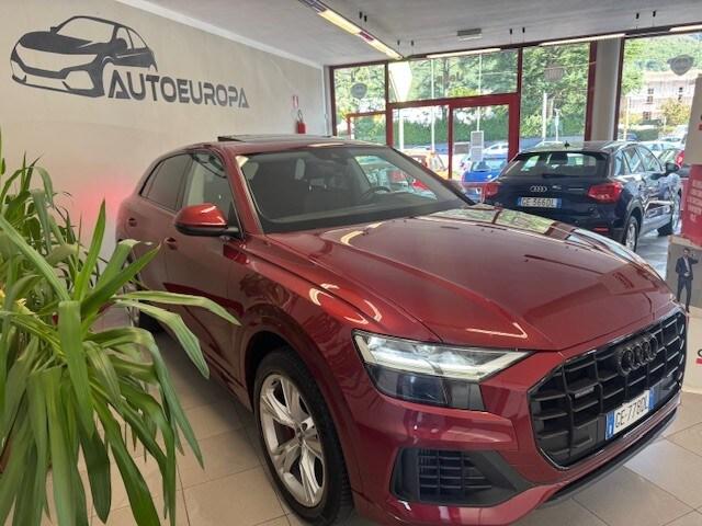 AUDI Q8 Q8 55 TFSI e quattro tiptronic Sport
