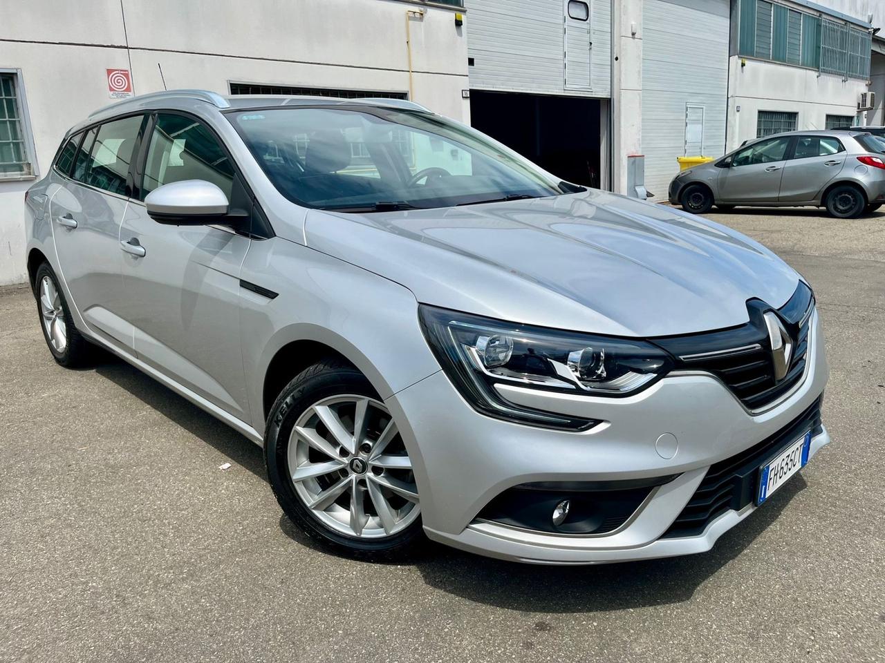 Renault Megane sw 1.2benzina 2017 135.000km perfetta
