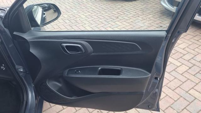 HYUNDAI i10 1.0 MPI Tech