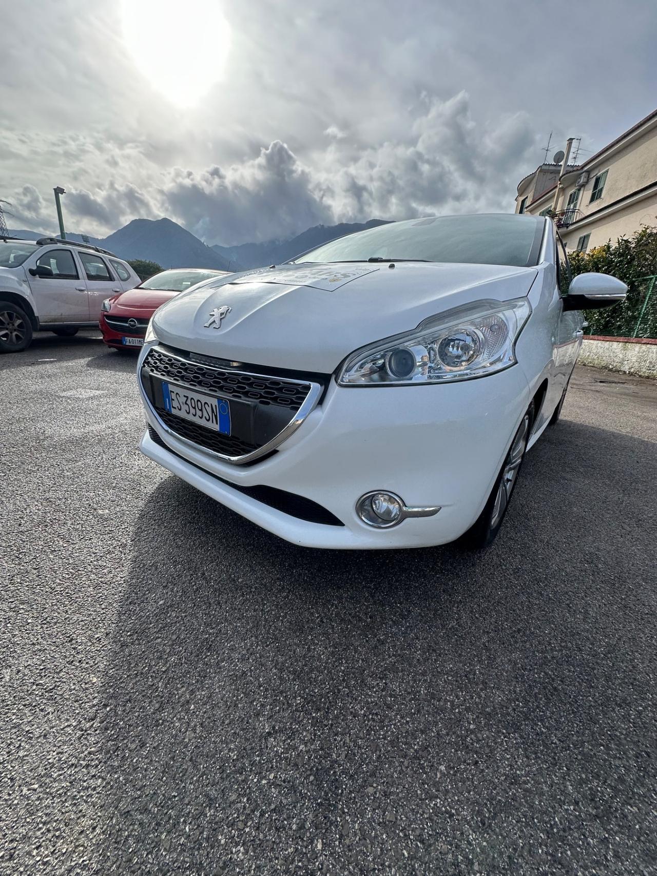 Peugeot 208 1.4 HDi 68 CV 5 porte Active