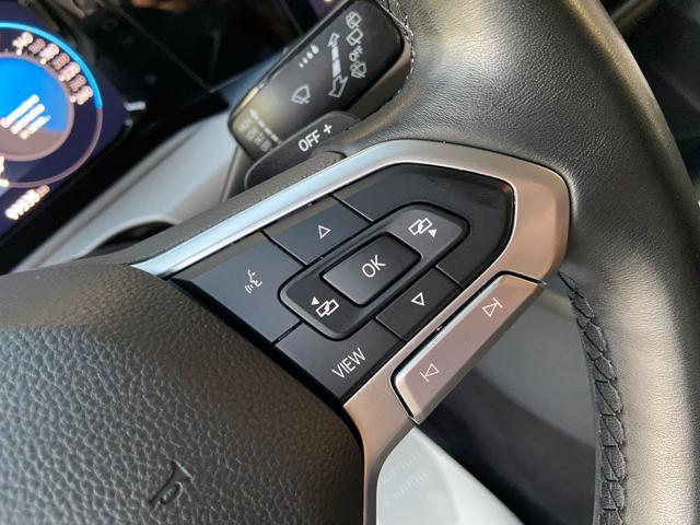 VOLKSWAGEN Golf 2.0 TDI DSG SCR Life COCKPIT-LUCI AMBIENTE