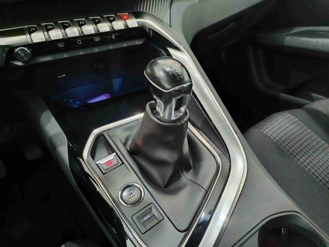 PEUGEOT 3008 BlueHDi 130 S&S Active Pack