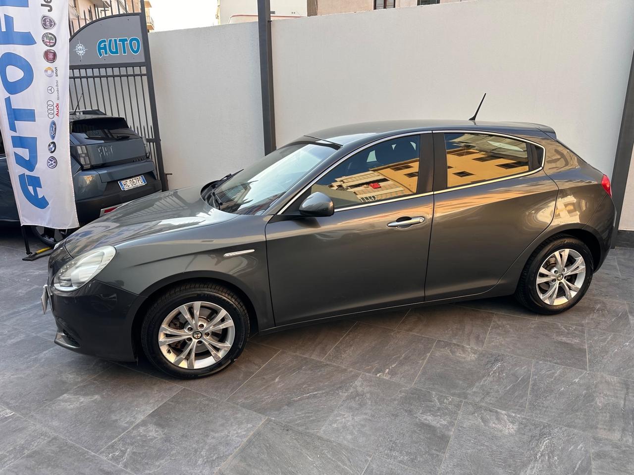 Alfa Romeo Giulietta 2.0 JTDm-2 140 CV Distinctive