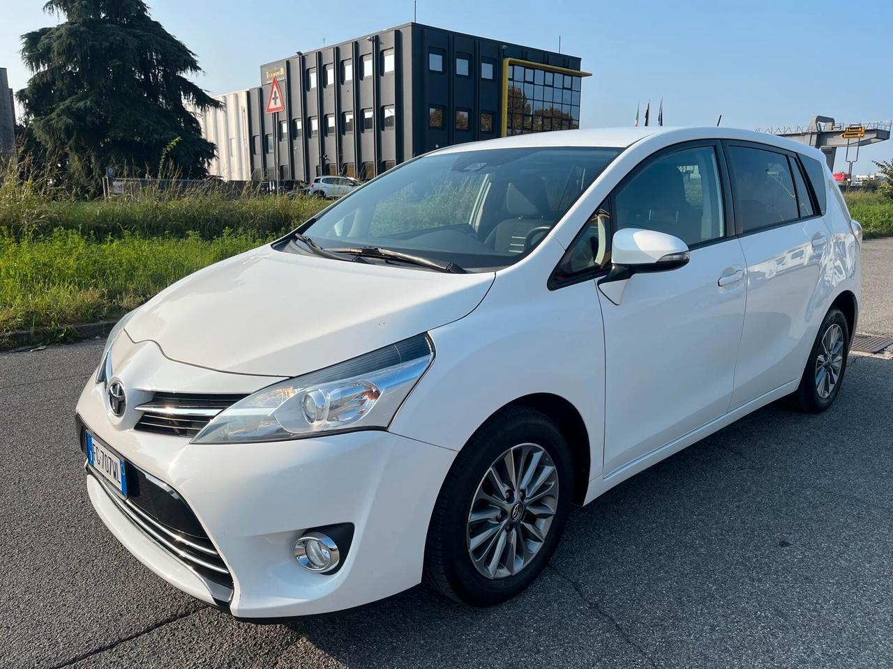 Toyota Verso 1.6 D-4D Active
