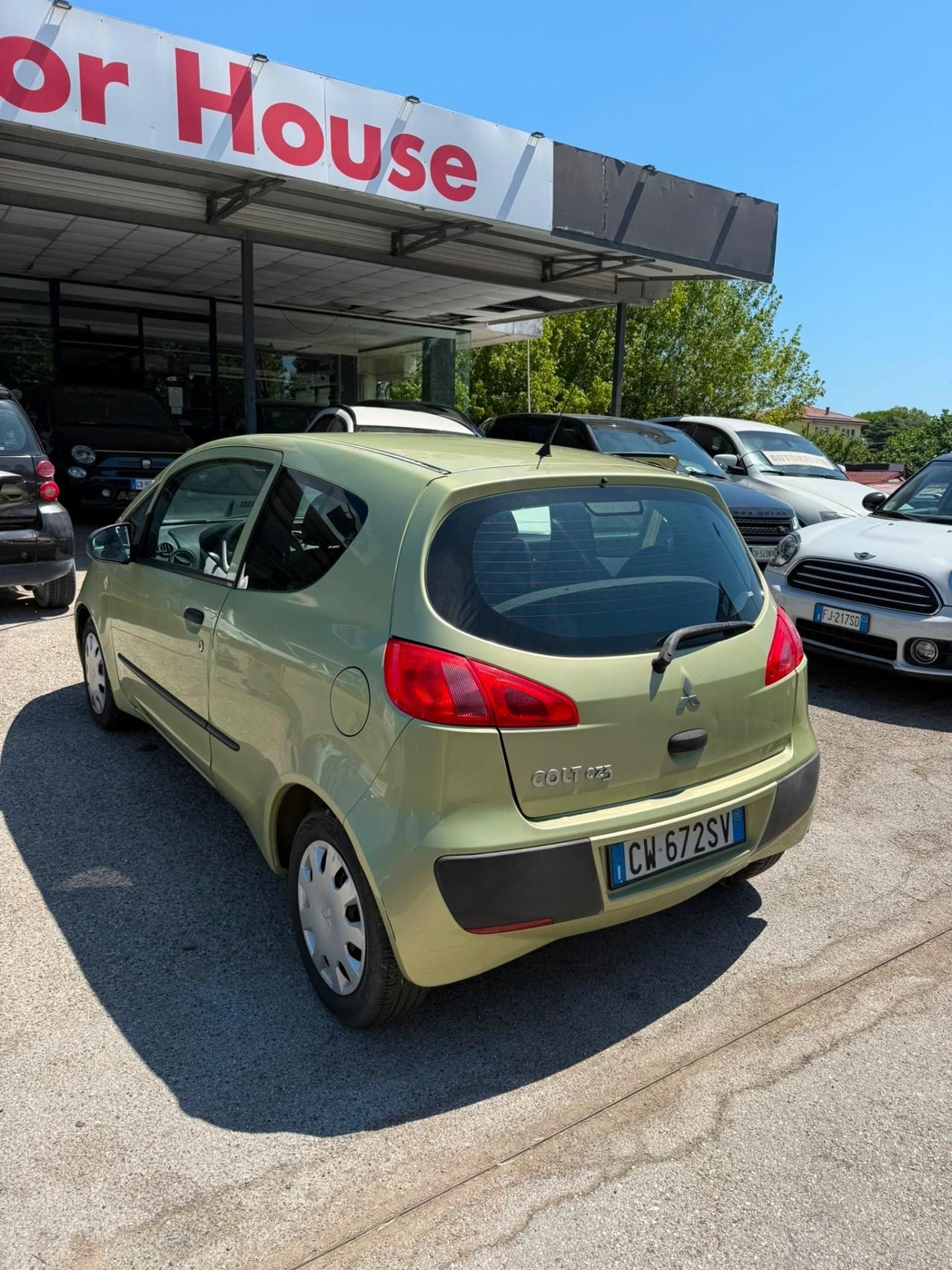 Mitsubishi Colt 1.1 12V 5p. Invite