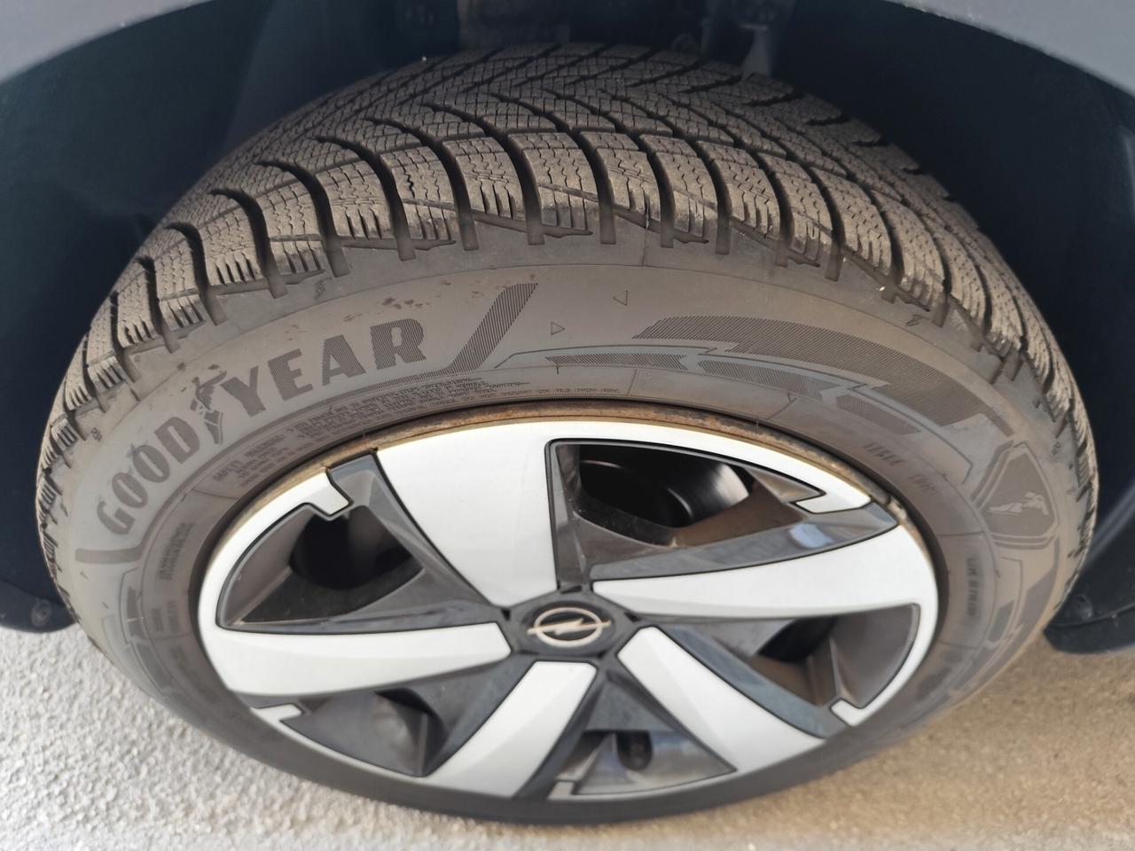 Opel Crossland 1.5 ECOTEC D 110CV NAVI PERFETTA