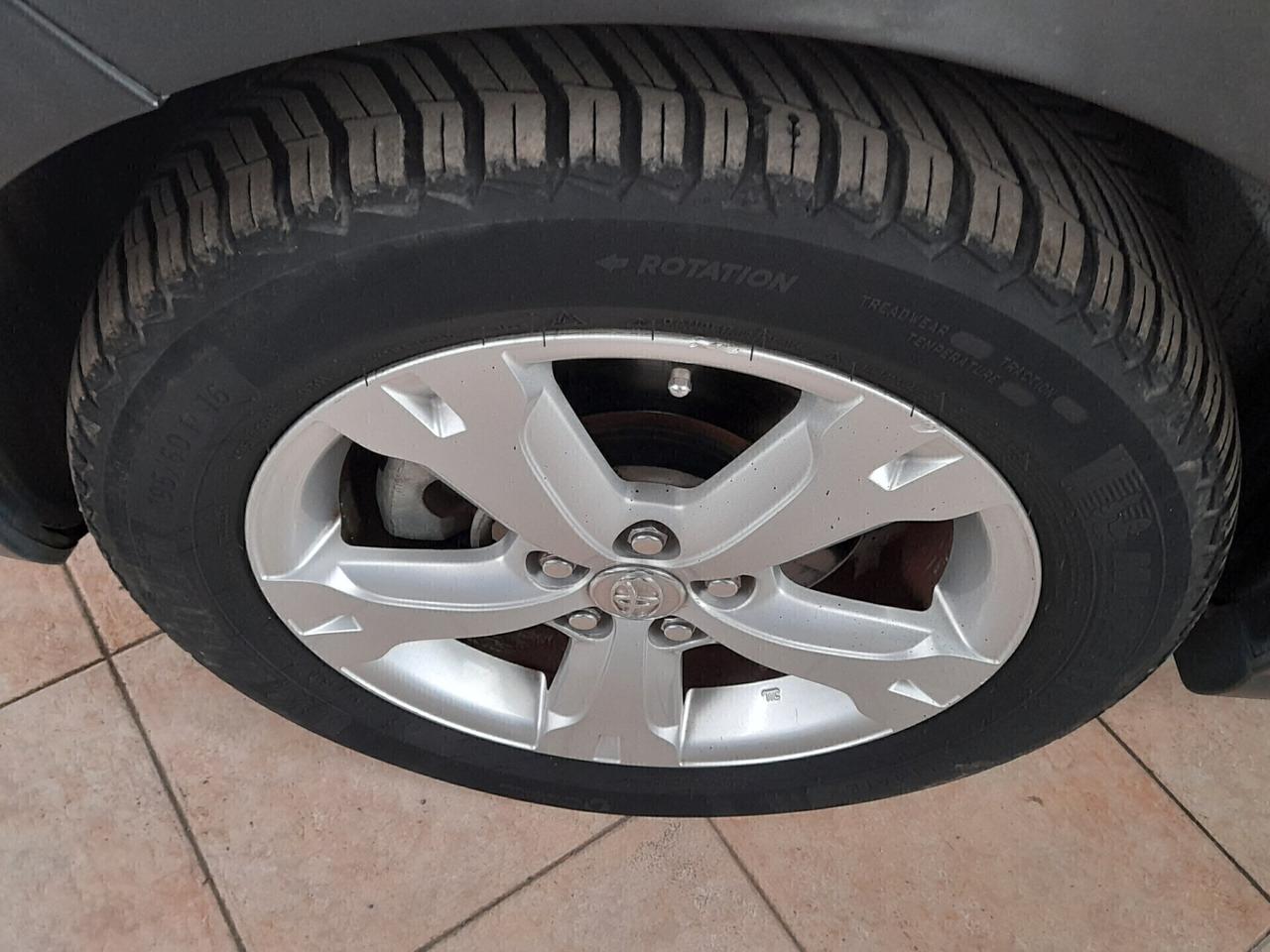 Toyota Urban Cruiser Urban Cruiser 1.4 D-4D AWD Sol