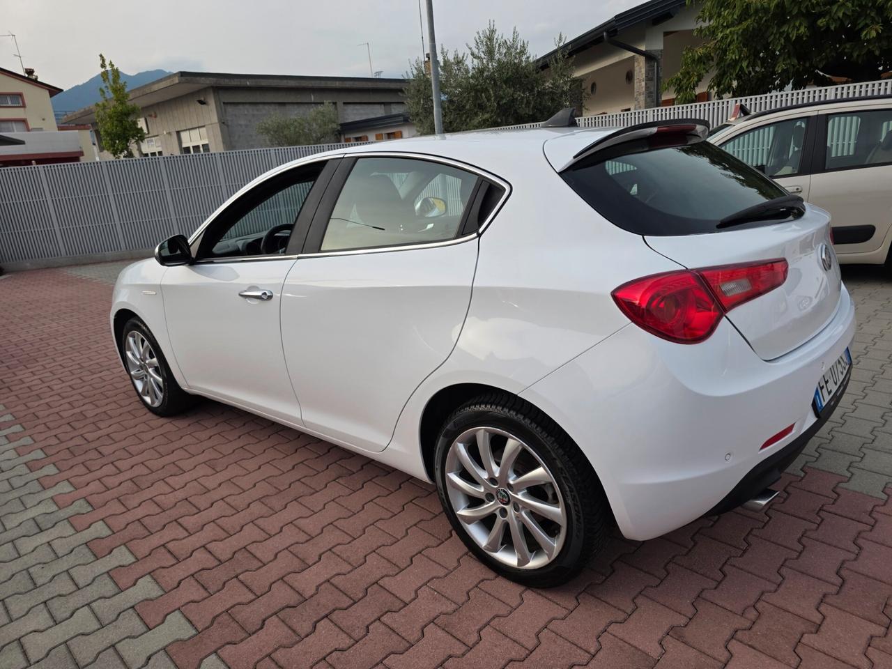 Alfa Romeo Giulietta 1.6 JTDm 120cv Super garantita 12M