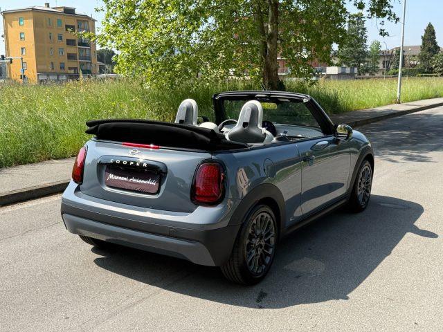 MINI Cooper C Cabrio Cooper C Favoured Cabrio