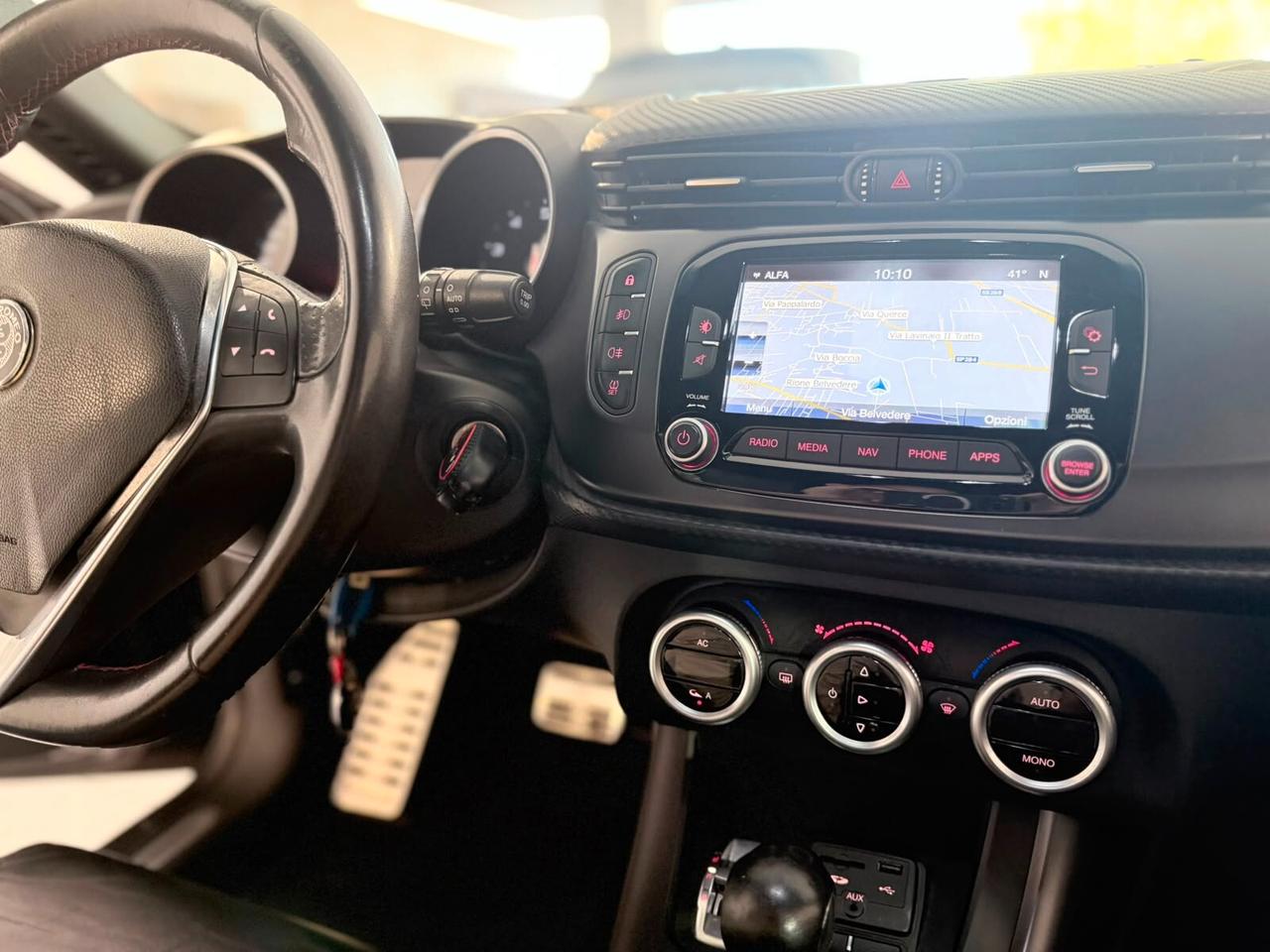ALFA GIULIETTA AUTOMATICA GPL 170CV CARBON LOOK